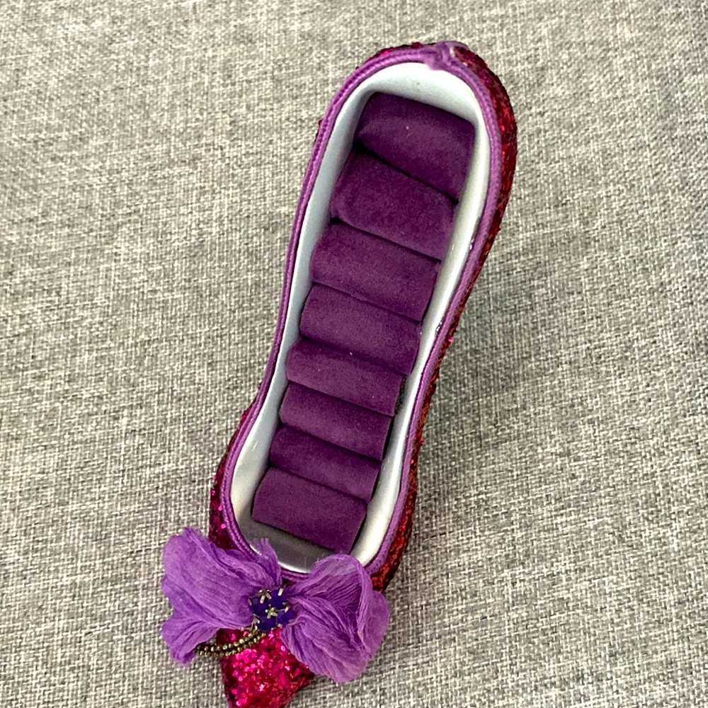 RING HOLDER